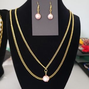 Fresh water pearl color light Pink  necklace